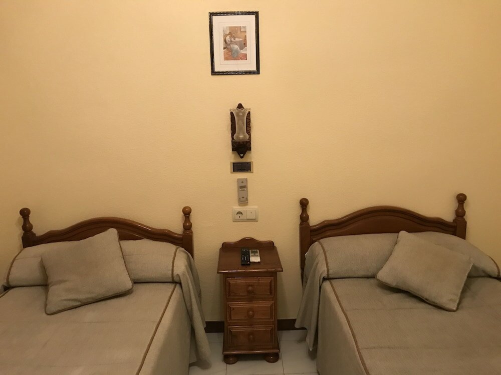 Фото Santa Ana Hostal