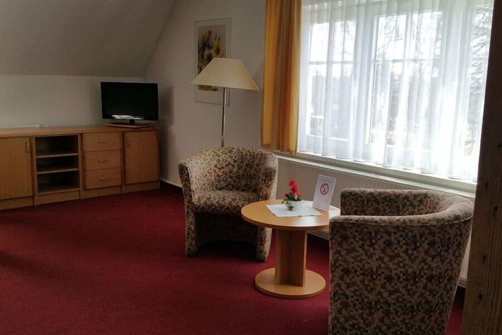 Фото Hotel und Restaurant Hainberg Ug