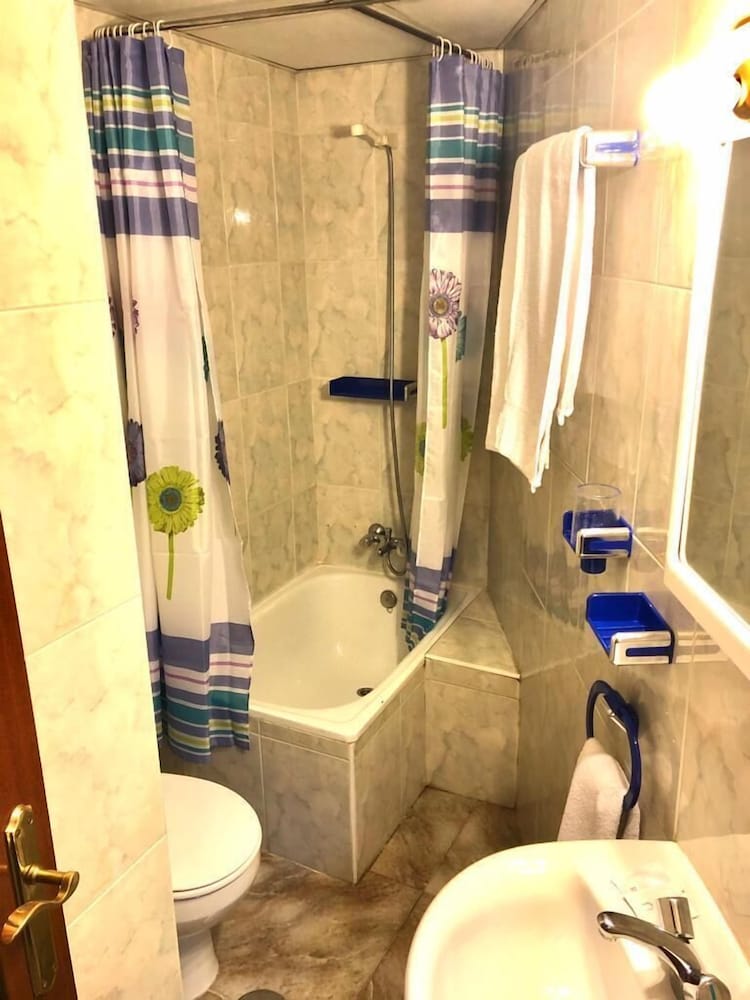 Фото Hostal Hermanos Sánchez