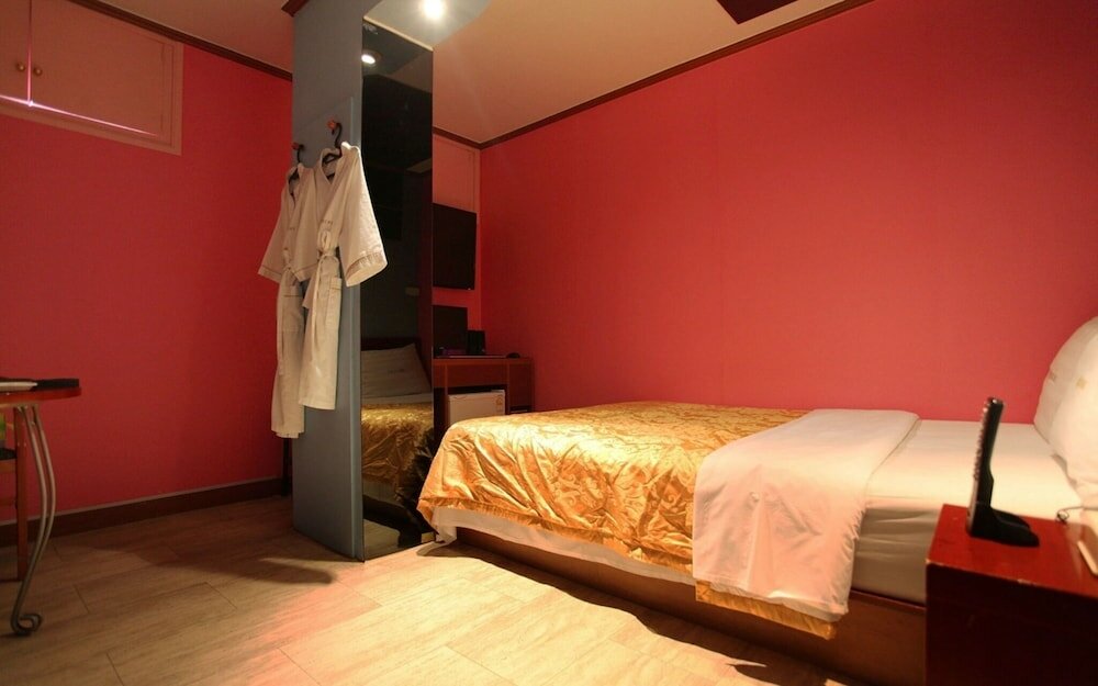 Фото Sungshin University Station Galaxy2