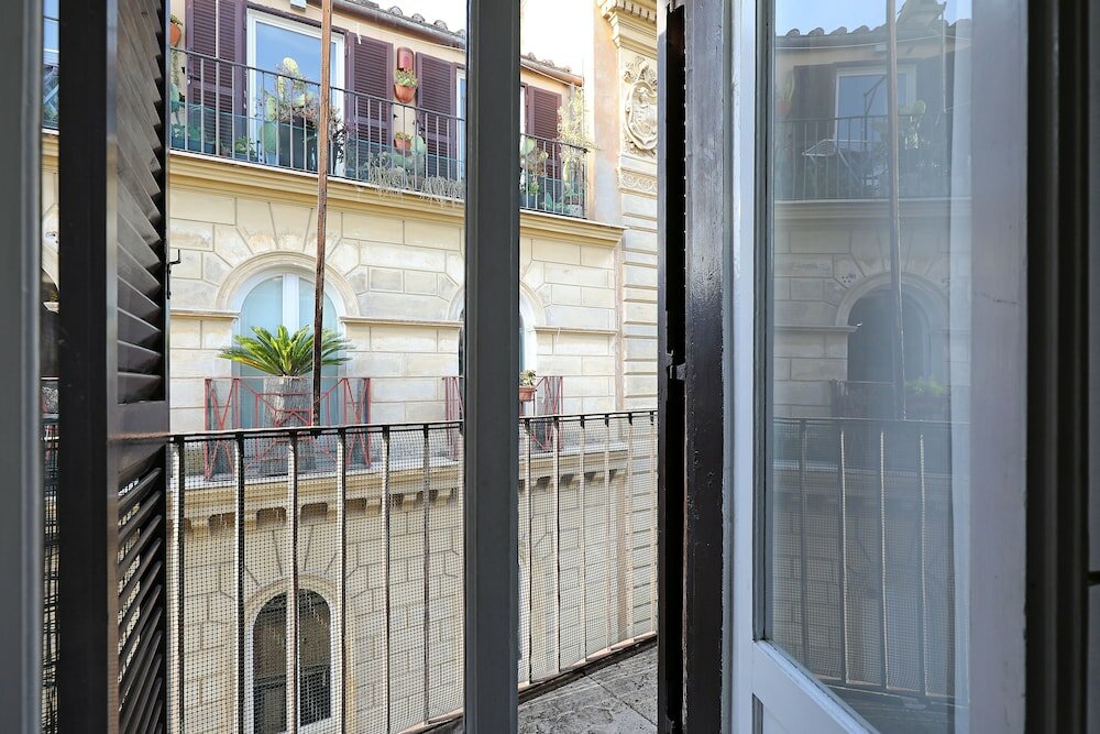 Фото Monserrato Apartment