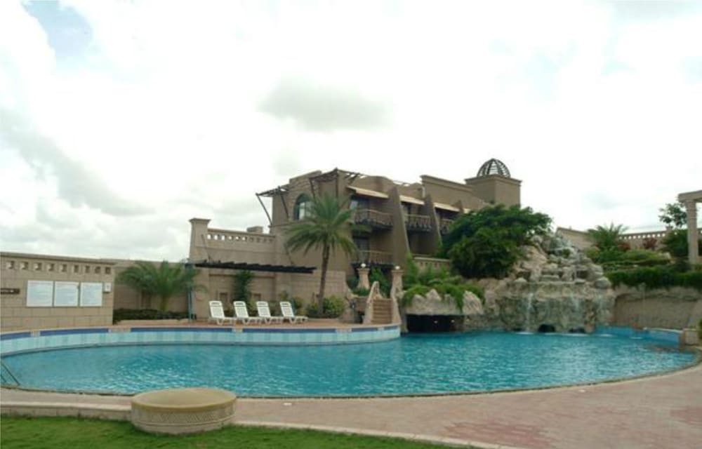 Фото The Corinthians Resort & Club