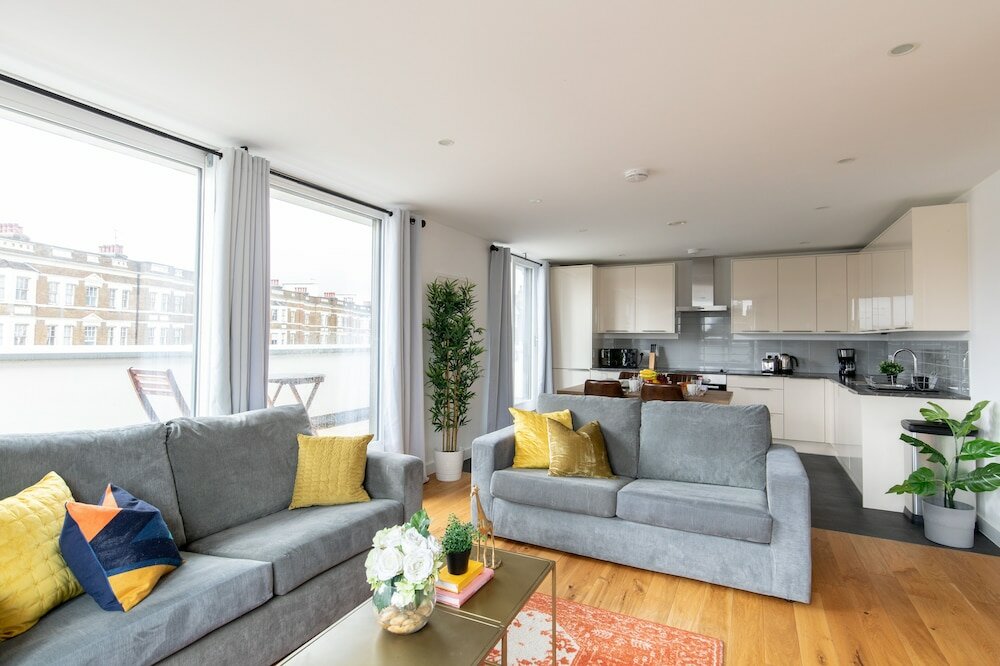 Фото Home. ly London Luxury Apartment Camden
