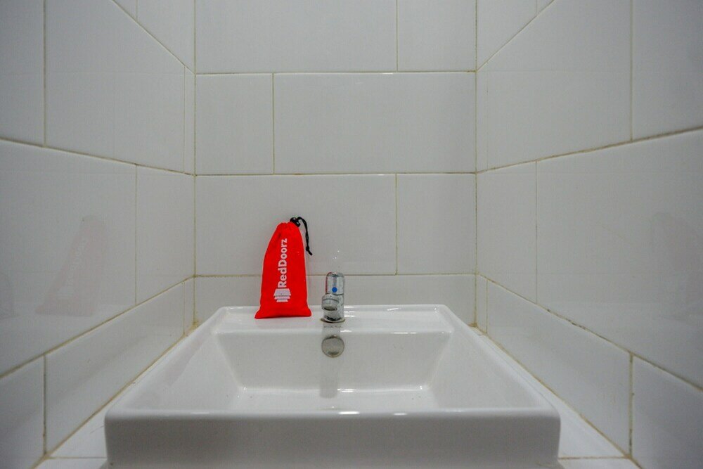 Фото RedDoorz Syariah @ Jalan Sultan Agung Tegal