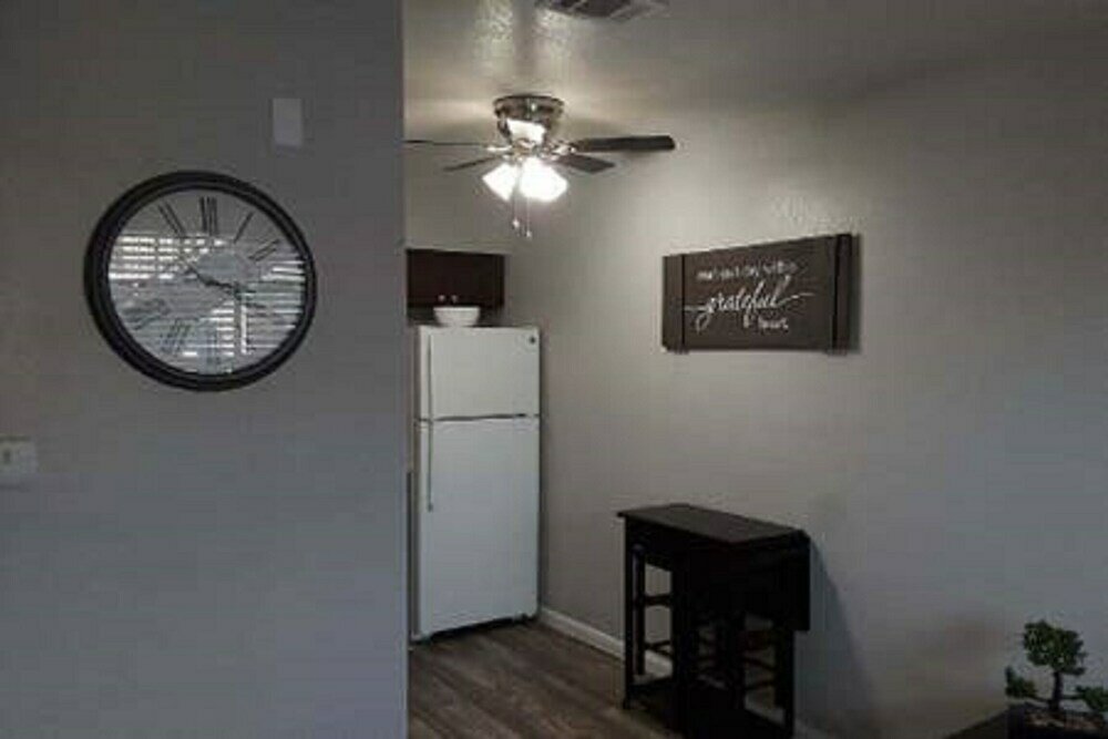 Фото 1 Bed Apartment next to Sw Integris near Downtown