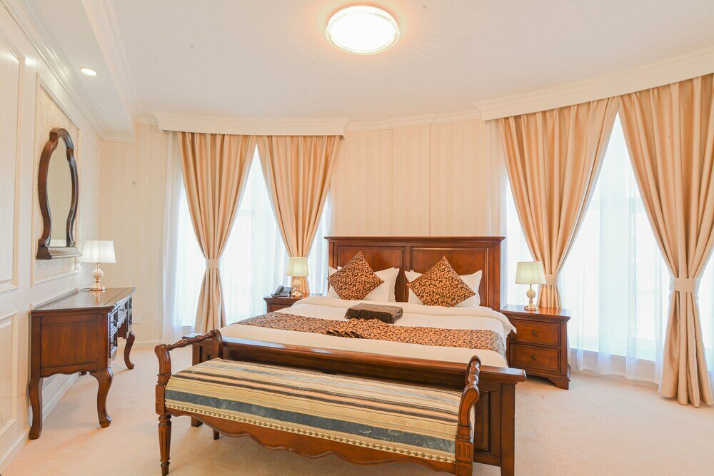 Фото Bayangol Hotel