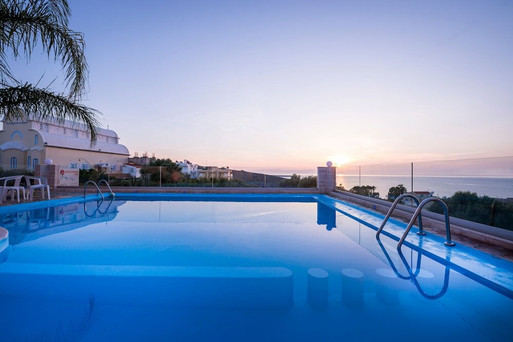 Фото Esplanade Apartments