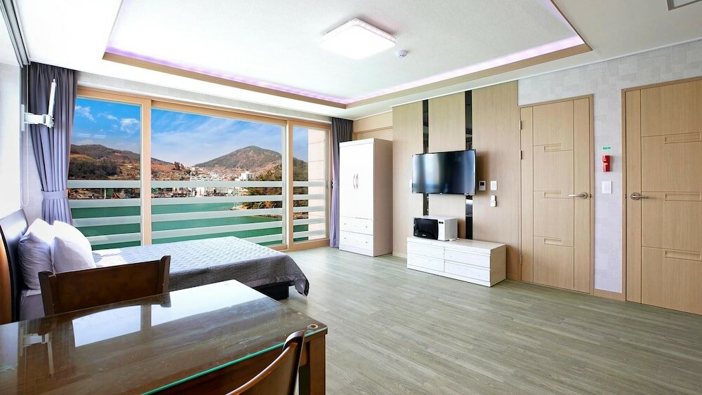 Фото Yeosu Janggun Island Pension