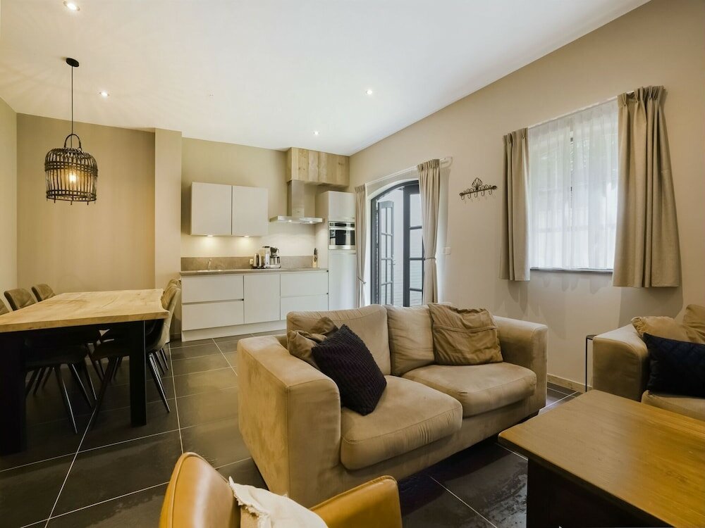 Фото Modern Holiday Home in Grubbenvorst near River Maas