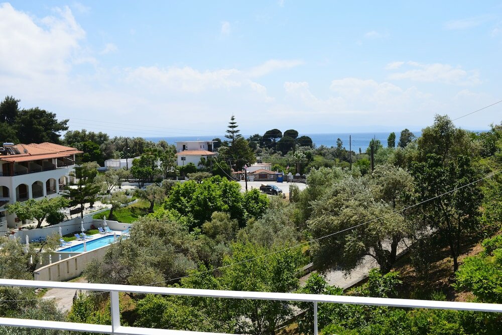 Фото Orestis Suites