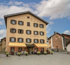 Gasthaus Alpina Salouf (Graubünden, Albula, Veia Principala), hotel