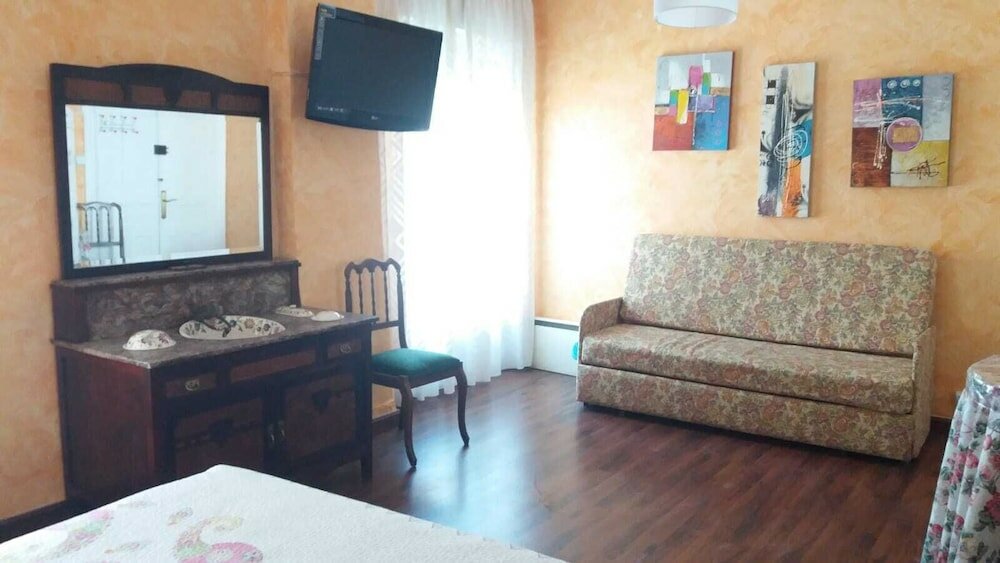 Фото Hospedaje Menendez Pelayo