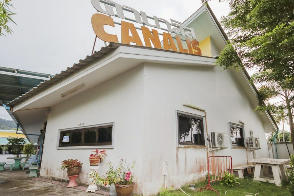 Фото Oyo 75310 Canalis Resort