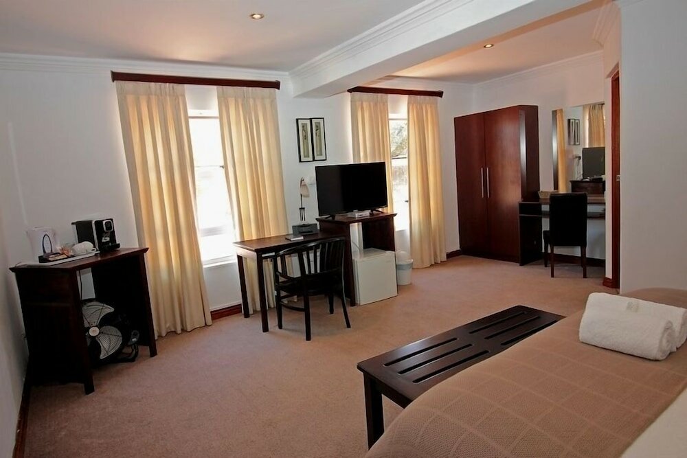 Фото Kwantu Guesthouses