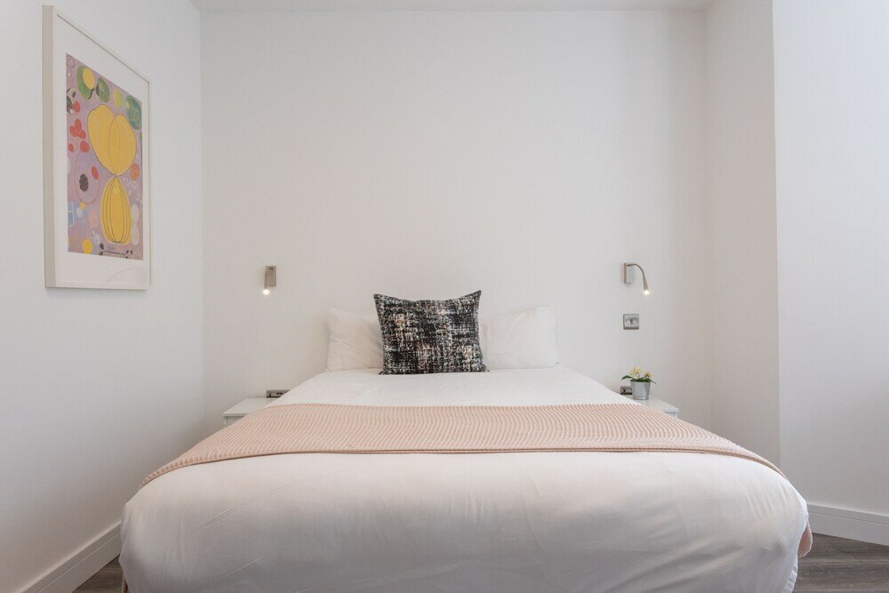 Фото Chalk Farm Artist's Apartment Camden