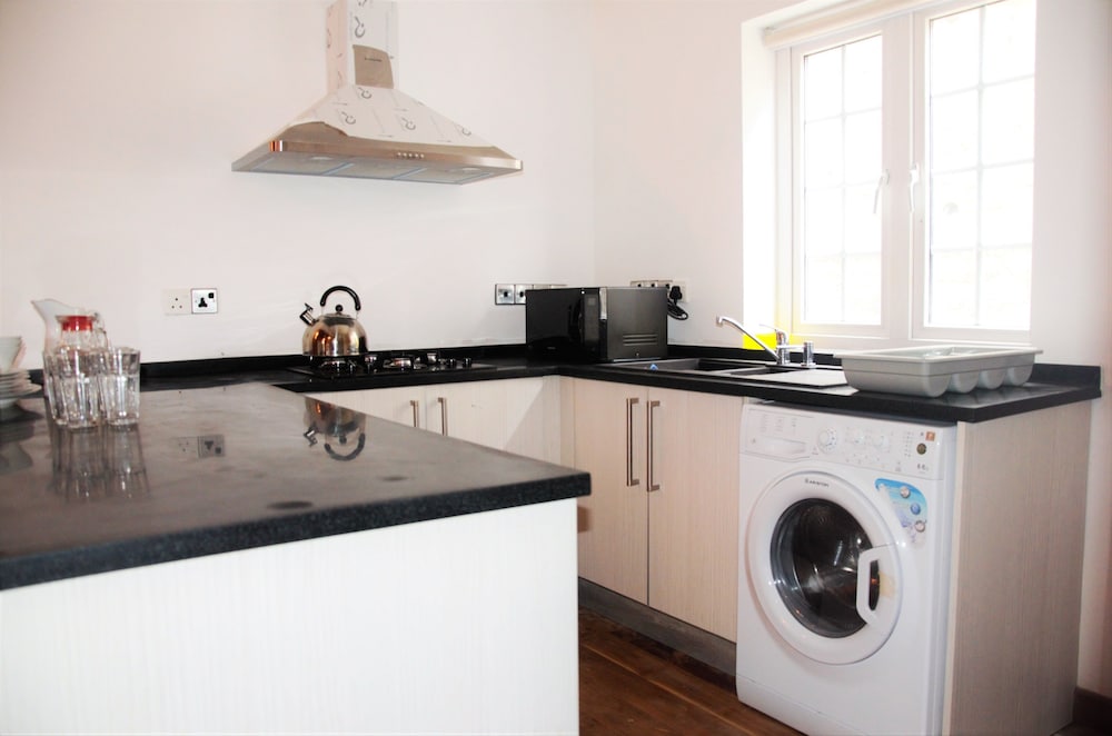 Фото Lakeside Cottages