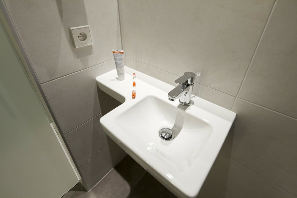 Фото EasyHotel Brussels City Centre