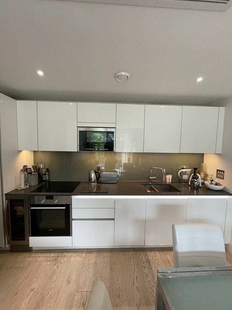 Фото Chic 1bd Flat by the River Thames - Fulham!