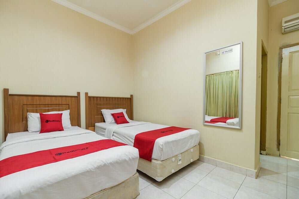 Фото RedDoorz @ Jalan Lintas Sumatera Lahat