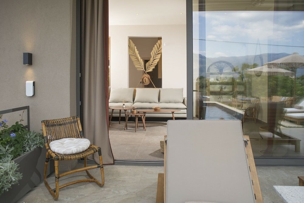 Фото Elaia Grove