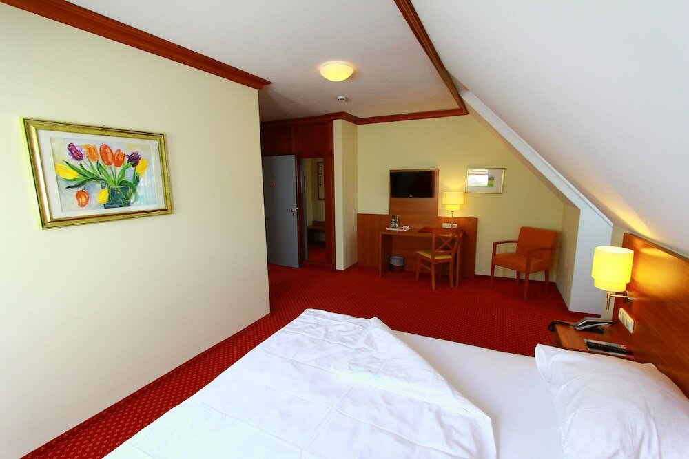 Фото Abasto Hotel Eichenau