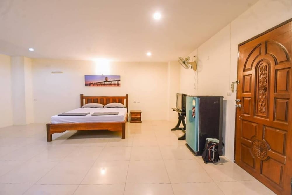 Фото Oyo 75398 The Wanna Pattaya