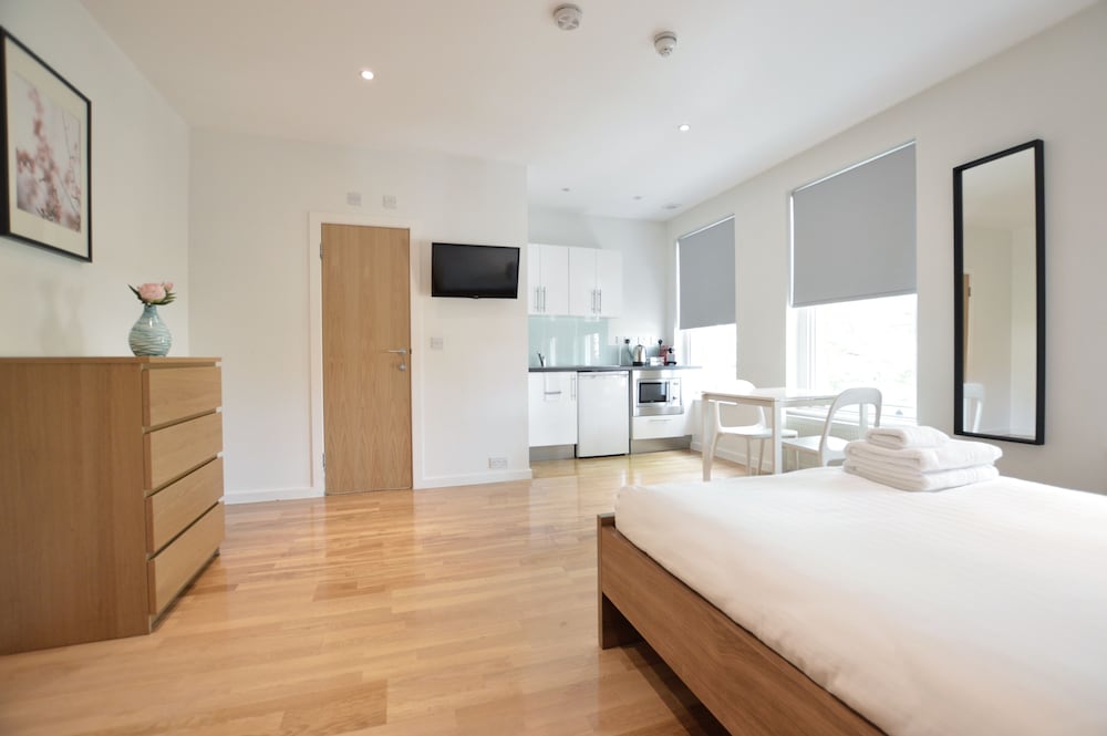 Фото Russell Square Serviced Apartments