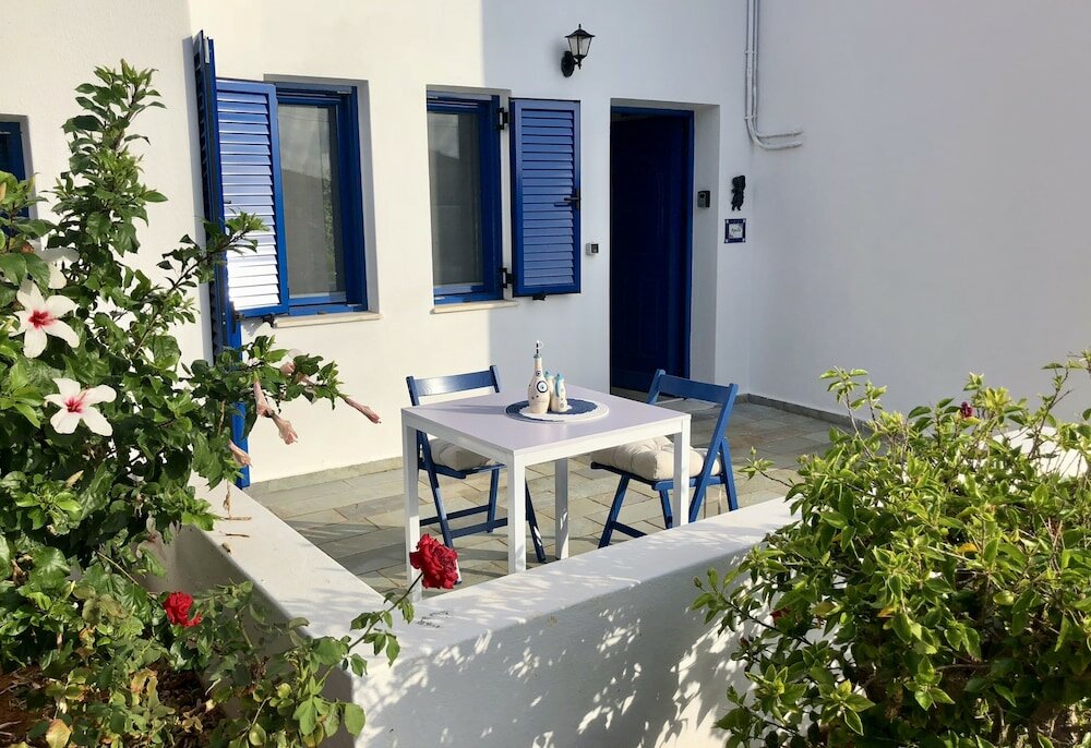 Фото Aphrodite and Apollo Apartments