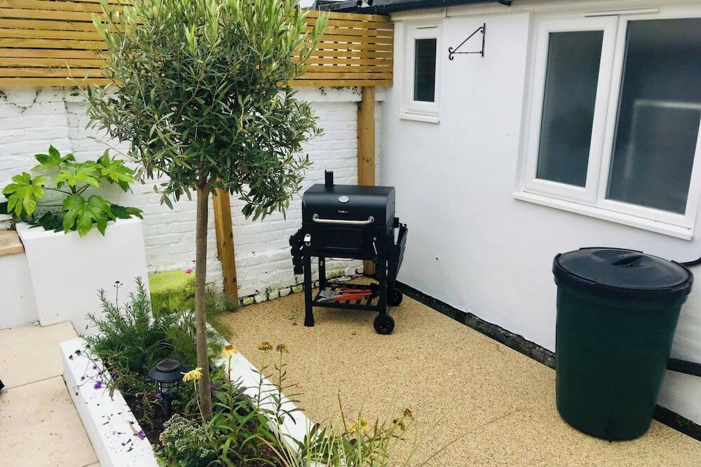 Фото Lovely 1bd Flat -prime Brighton Location w Garden!