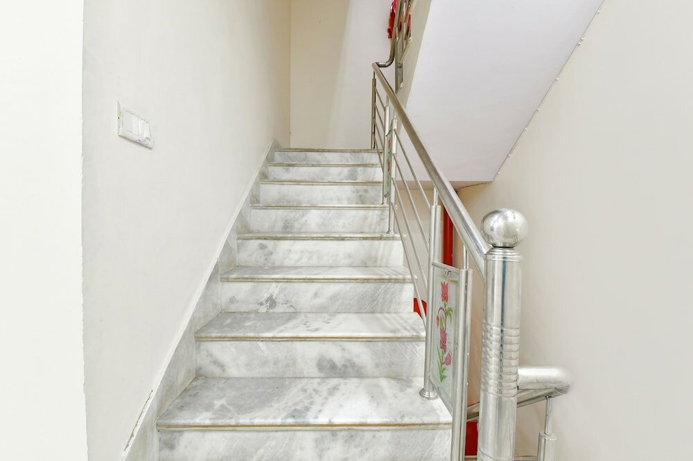 Фото Fabhotel Golden Leaf II