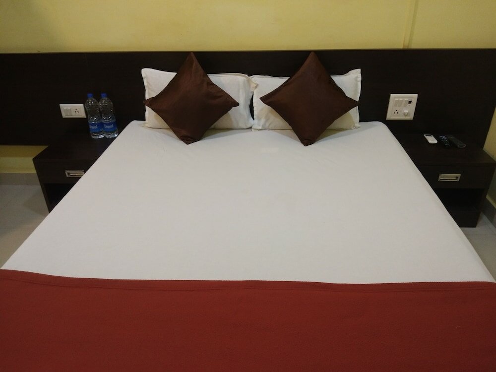 Фото Hotel Royal Stay Ganpatipule