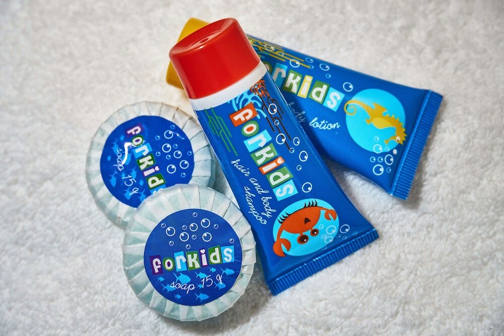 Фото Three Golden Crowns Apartments