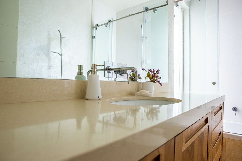 Фото Modern & Stylish 3br Apt With Balcony