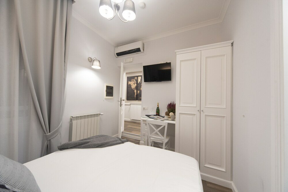 Фото Sacconi Palace Suite Roma