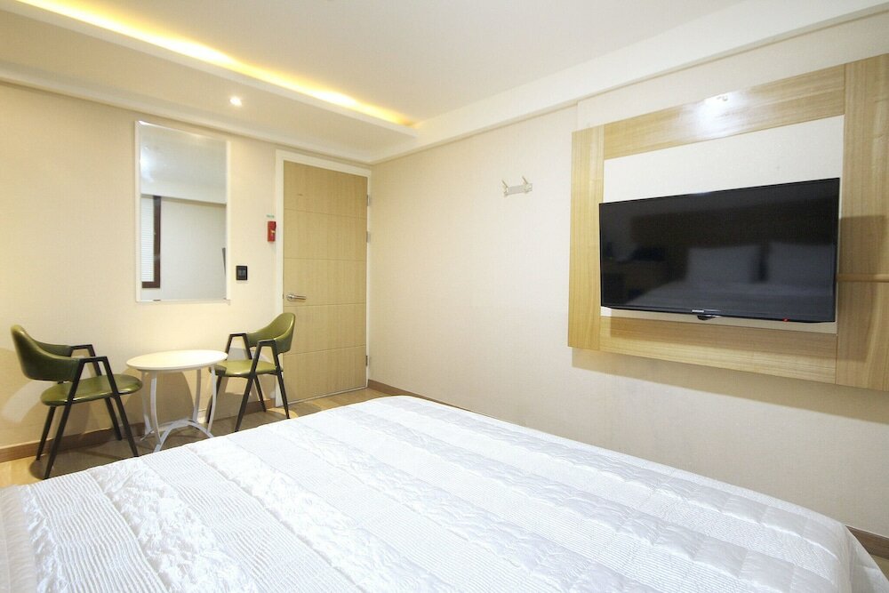 Фото Yeosu One Self Check-in Motel