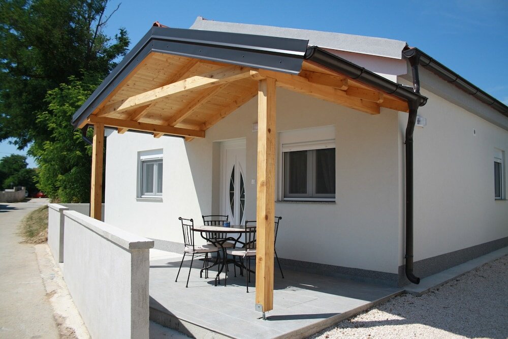 Фото Lovely holiday house Elenna