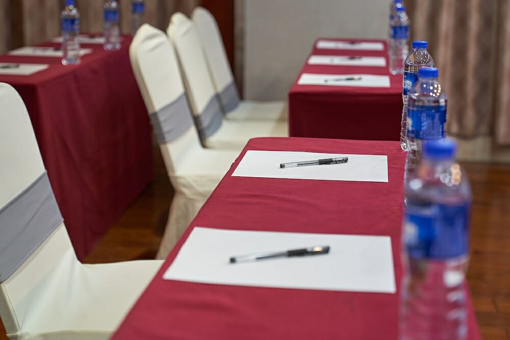 Фото Kaiserdom Hotel Guangzhou Ouzhuang