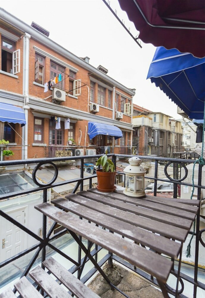 Фото Cozy Apartment Best Location 202