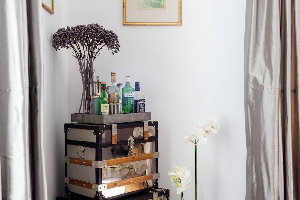 Фото Fantastic 5 Bed House in Kensington Near Museums