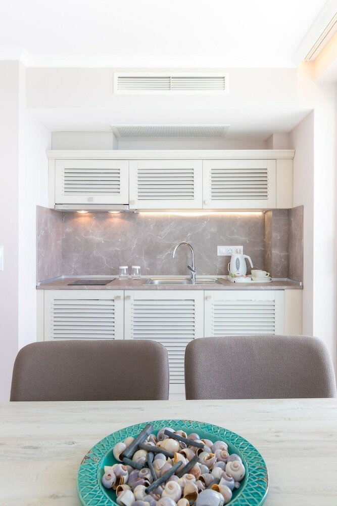 Фото King Maron Wellness Beach Hotel