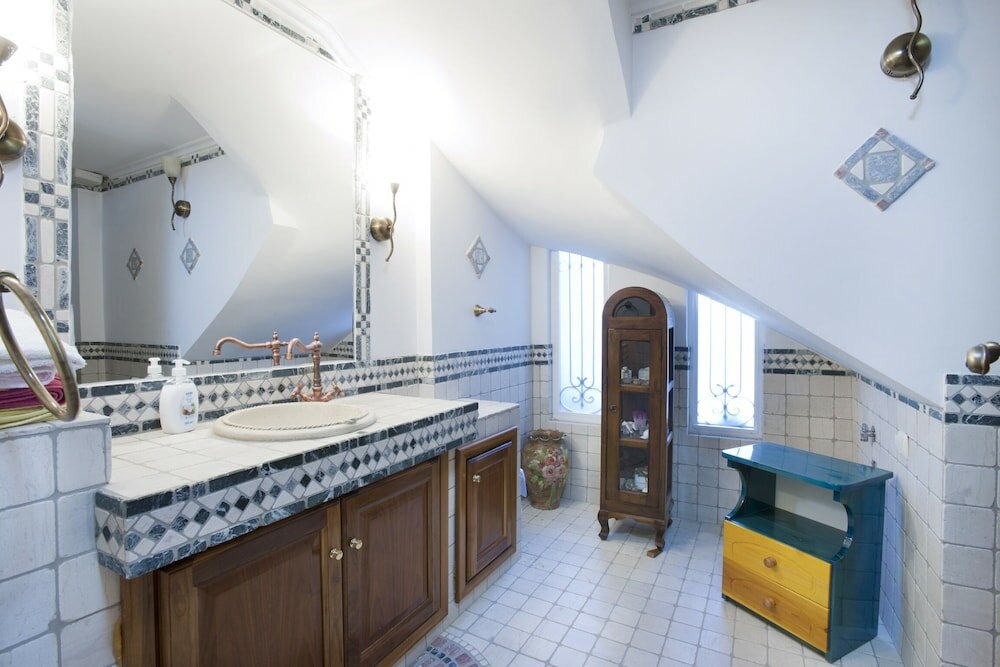 Фото Spacious villa at Ilia Edipsou