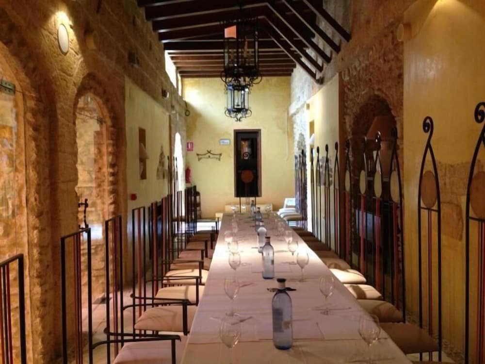 Фото La Hospederia Del Monasterio