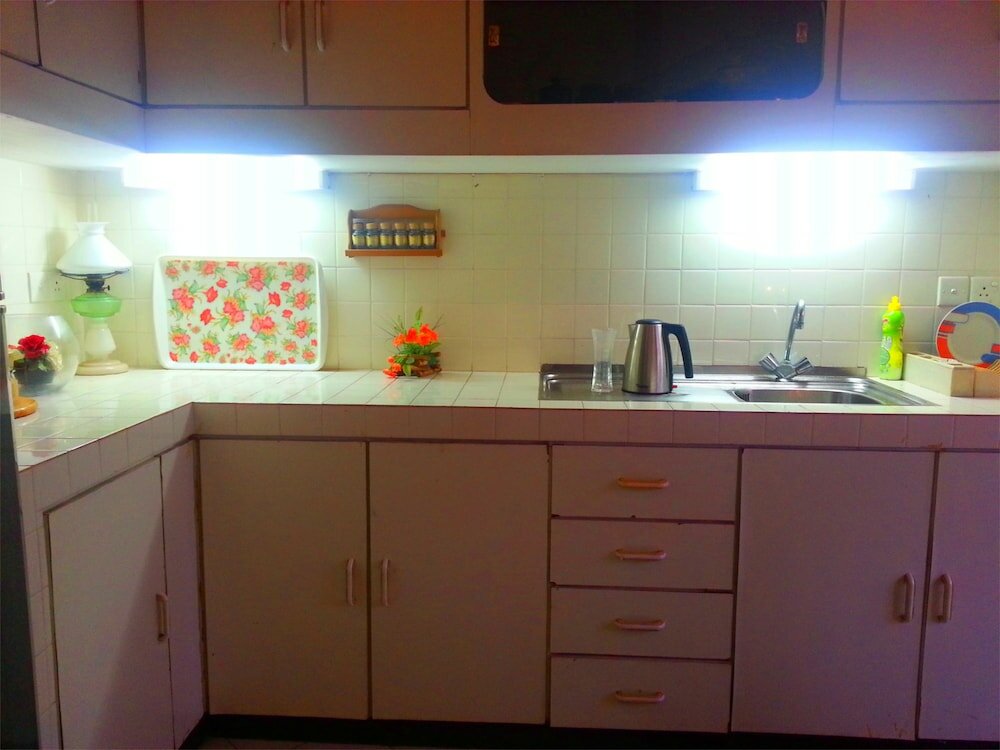 Фото Chaya Villa Guest House