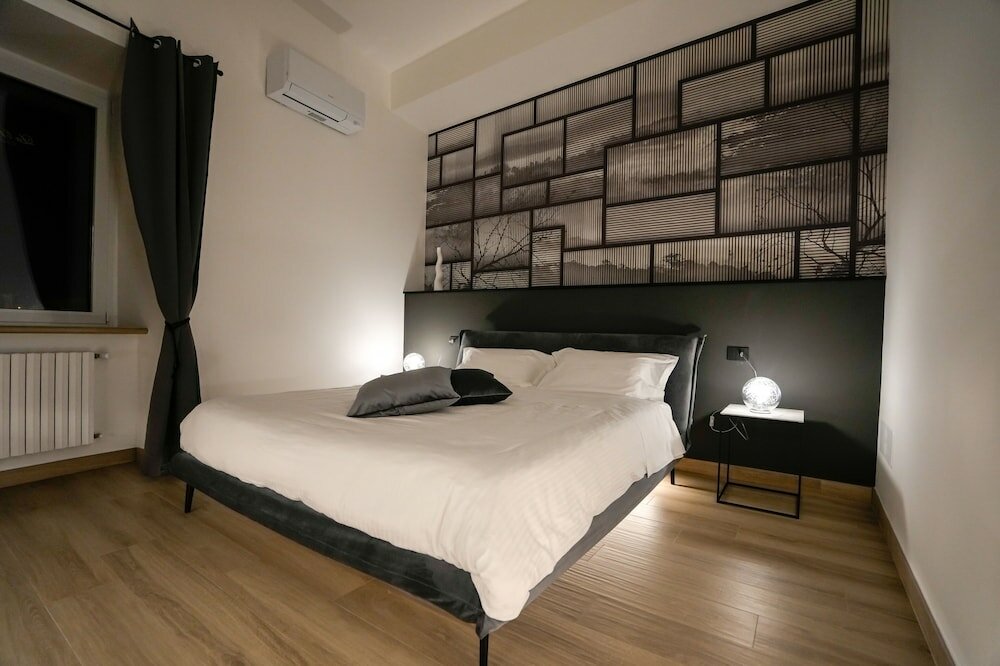 Фото La Banchina Luxury Suites