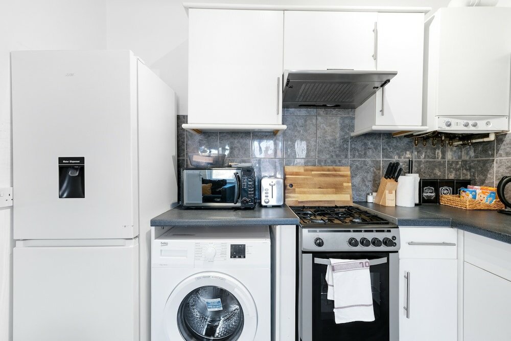 Фото West Ealing Svd Apt. - 2 Bedroom 2 Bath