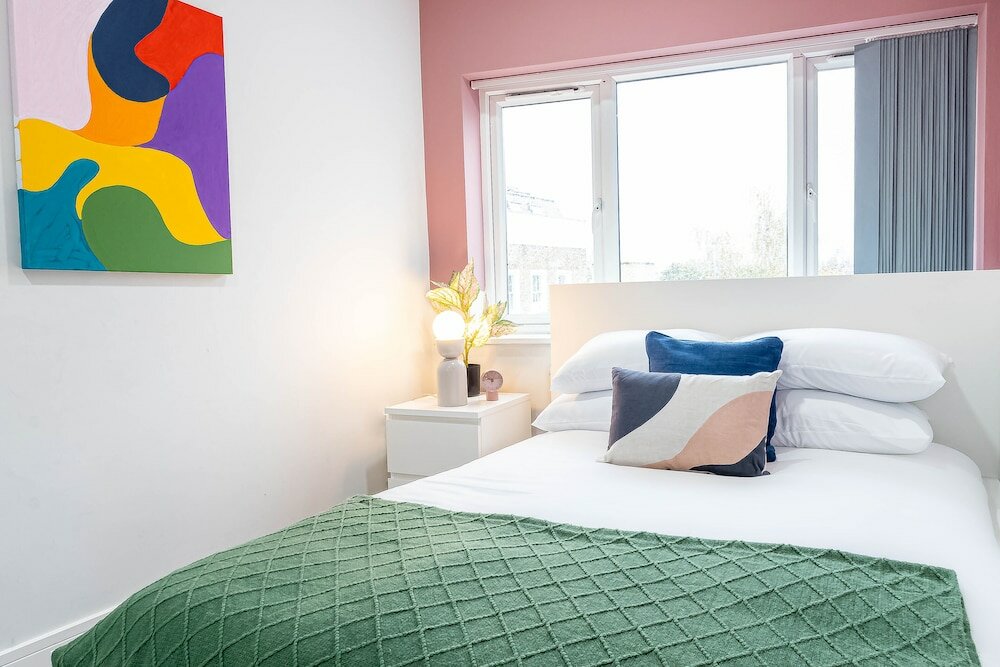 Фото Cosy Apts near Chalk Farm & Camden Mkt