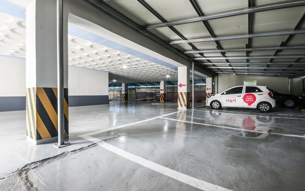 Фото Yeosu Luna Hotel