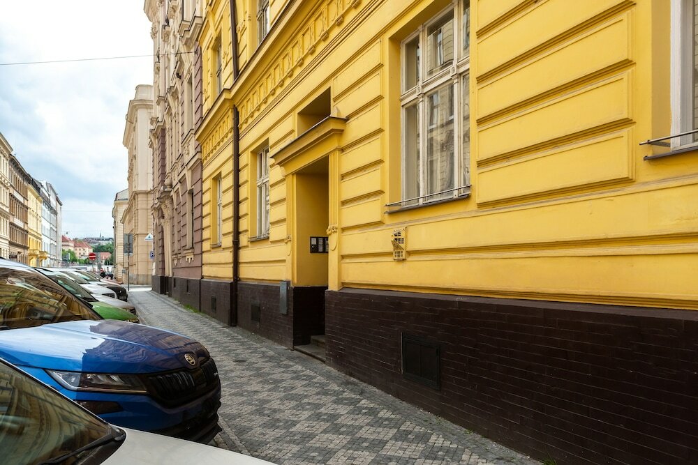 Фото Luxury Prague Riverside Apartment