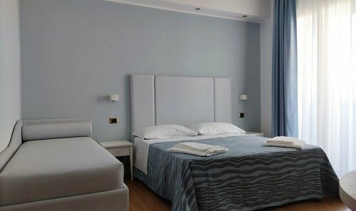 Гостиница Caravel Park Hotel в Римини