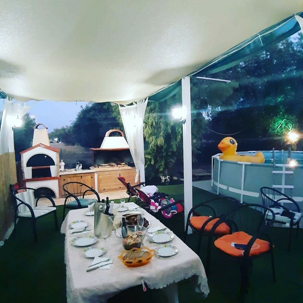 Фото Cozy Family Home Near the Beach